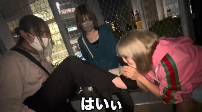 日本恋足综艺节目视频下载 | 日本街头闻脚少女猛吸美女们新鲜的体味